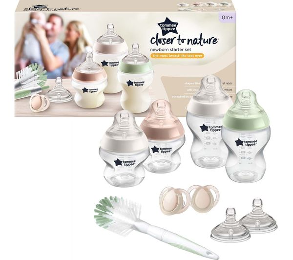 Tommee Tippee Closer to Nature Newborn Starter Set with bottles and accessories
