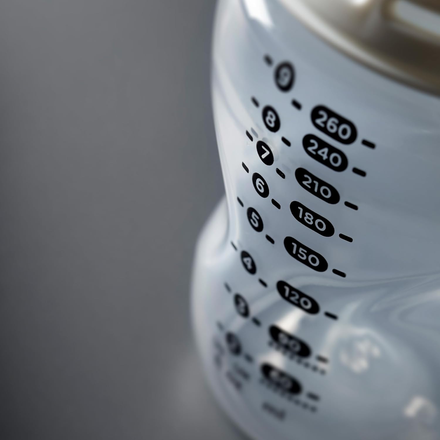 Tommee Tippee Advanced Anti-Colic baby feeding bottle 150ml with measurement markings