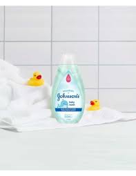 Johnson's Baby Essentials 500ml wash bottle with rubber ducks