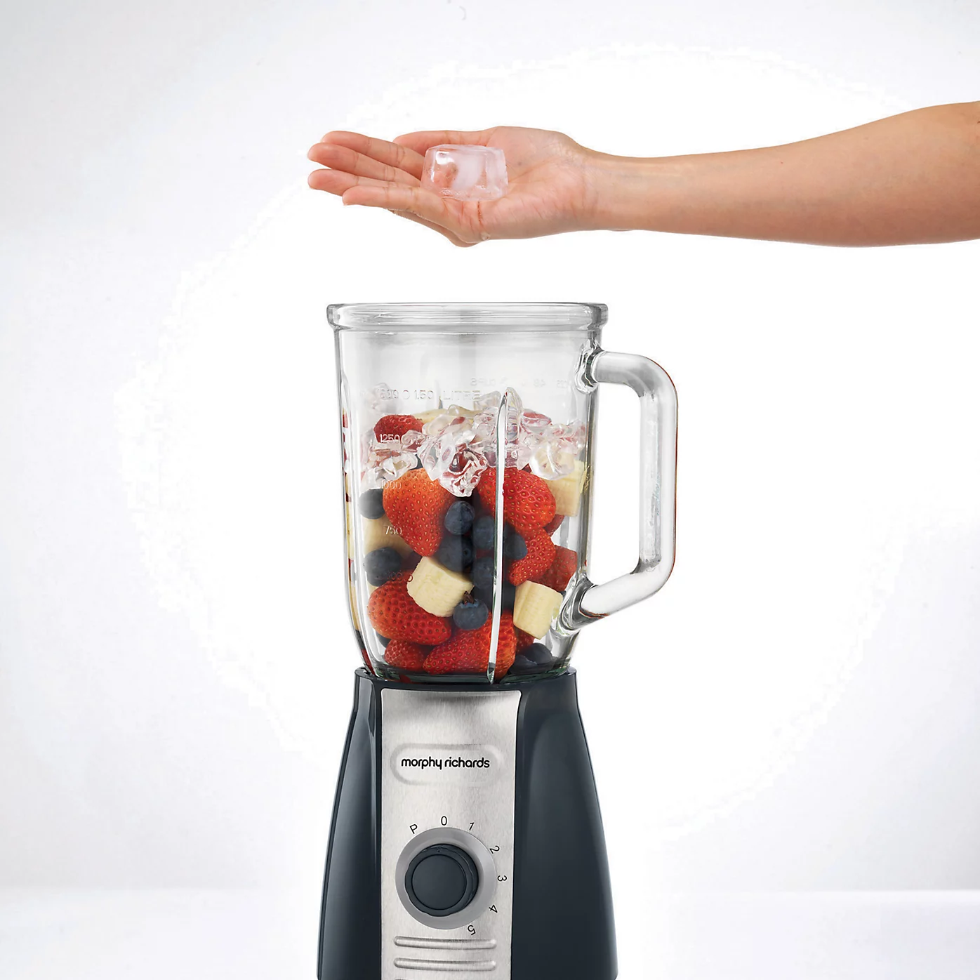 Morphy Richards Total Control black table blender with glass jug and ice crusher function