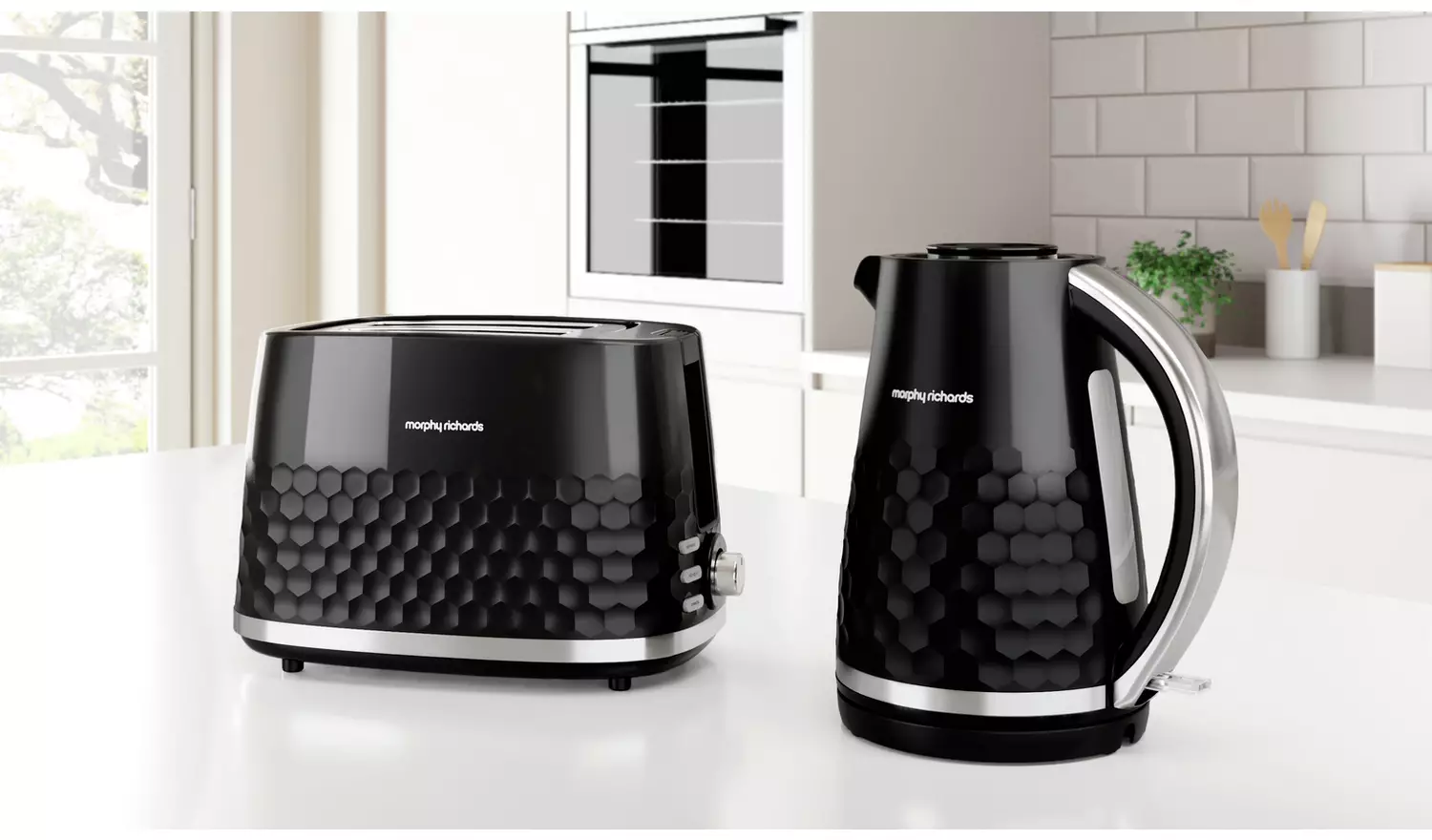 Morphy Richards Hive black toaster with honeycomb texture and chrome trim