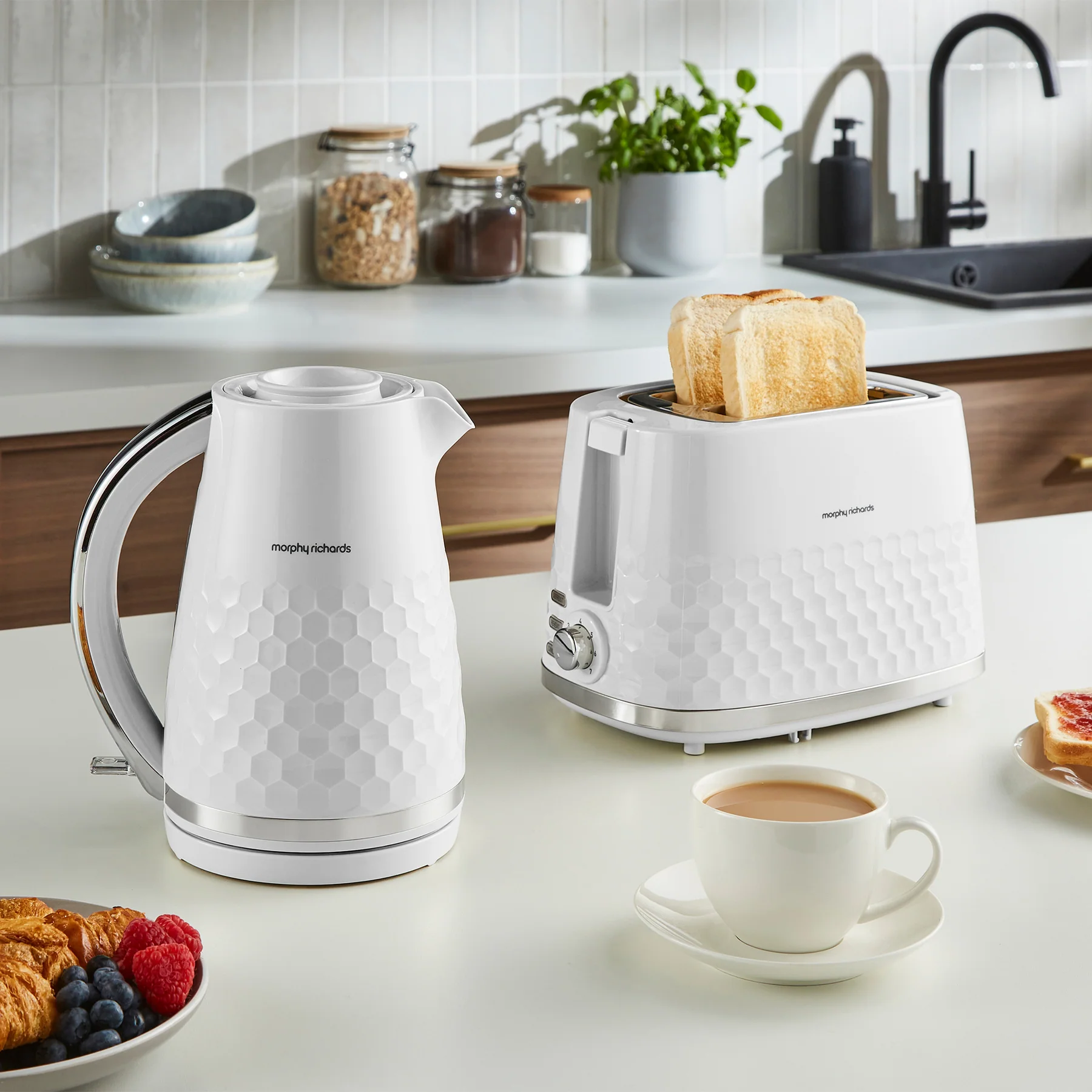 Morphy Richards Hive white jug kettle with honeycomb texture design