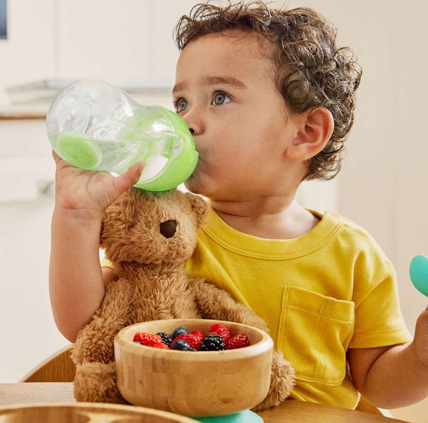 Munchkin Click Lock Tip & Sip weighted straw cup green 207ml
