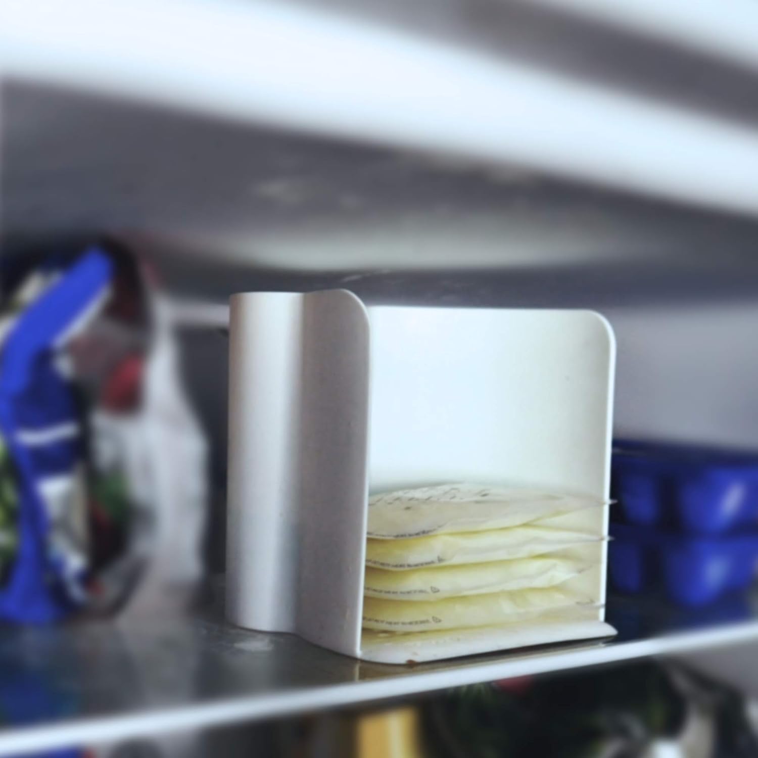 NanoBebe 50 breastmilk storage bags with white box packaging stacked