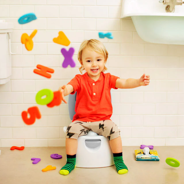 Munchkin Arm & Hammer 3-in-1 multi-stage potty seat white 18 months plus