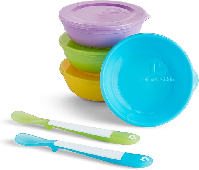 Munchkin Love-a-Bowls 10-piece feeding set with coloured bowls and spoons for babies