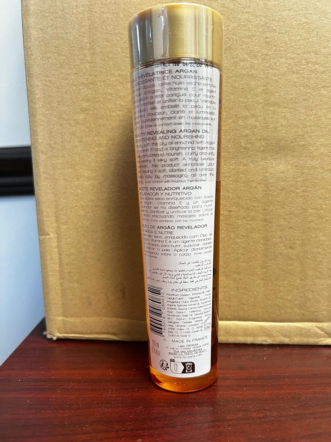 Fair & White Paris Gold 2 Revitalizing Argan Oil 200ml body oil bottle