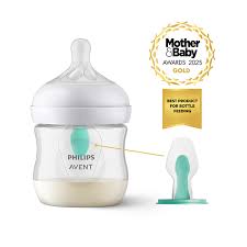 Philips Avent Natural Response 125ml newborn bottle with teat and award badge