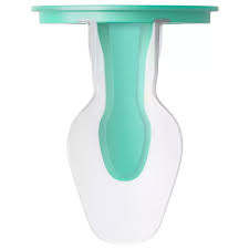 Philips Avent Natural Response 125ml baby bottle in mint green and white