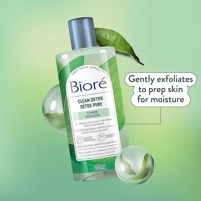Bioré Clean Detox Toner 235 mL bottle with green leaf packaging