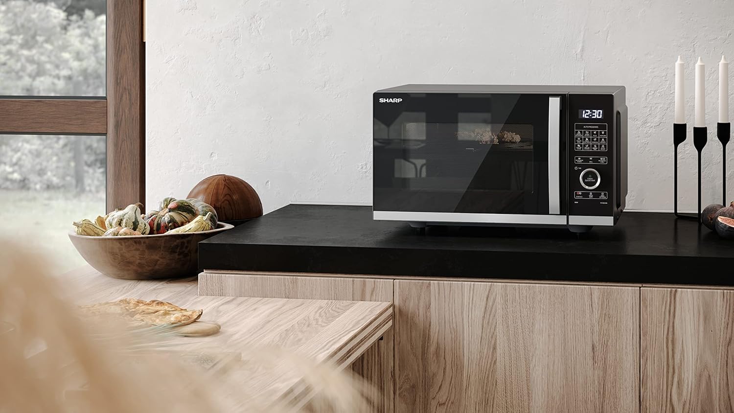 Sharp 20L black digital microwave with grill and 800W power