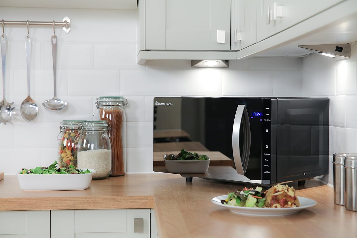 Russell Hobbs black digital microwave oven 23L 800W flatbed solo freestanding
