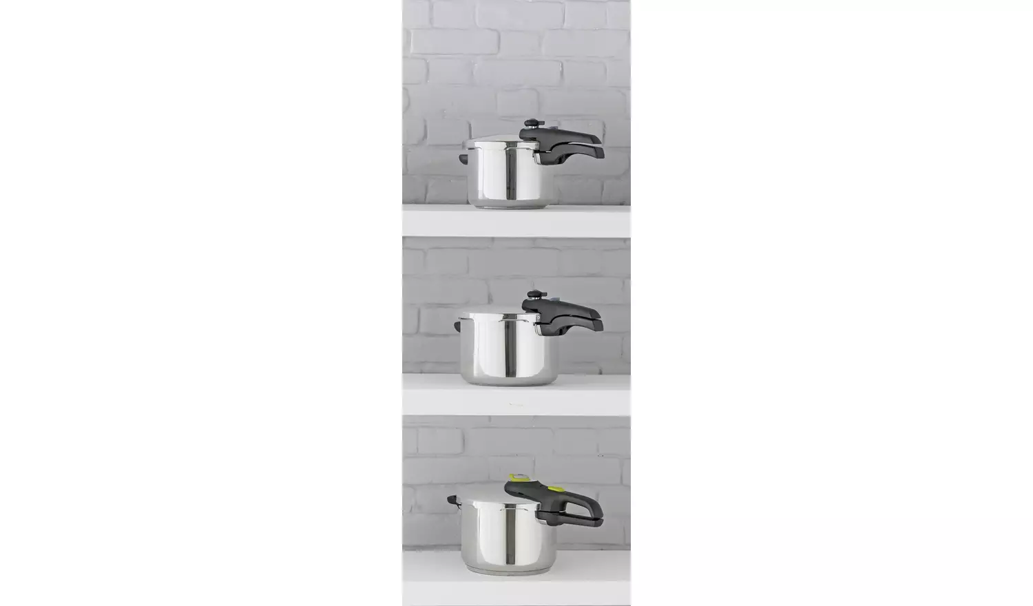 Smart Plus stainless steel pressure cooker 4L with black handles