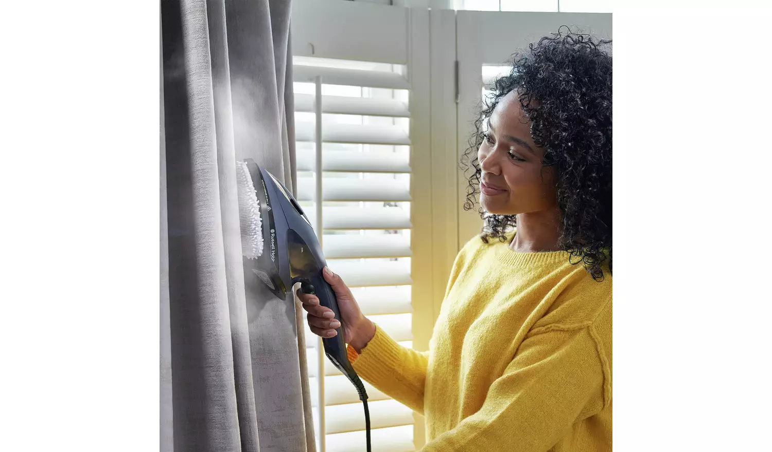 Russell Hobbs Steam Genie 2in1 handheld steamer and iron, black