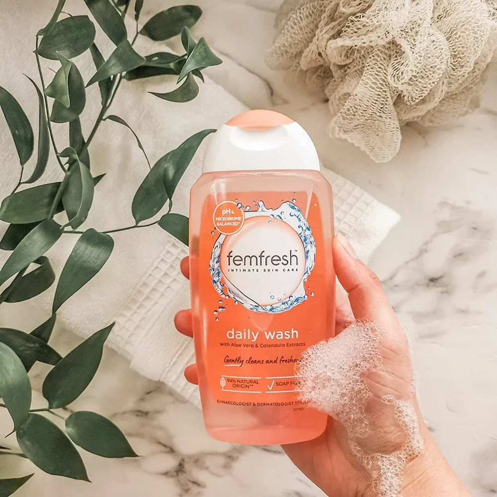 Fem Fresh Daily Wash intimate skin care with aloe vera and calendula extracts