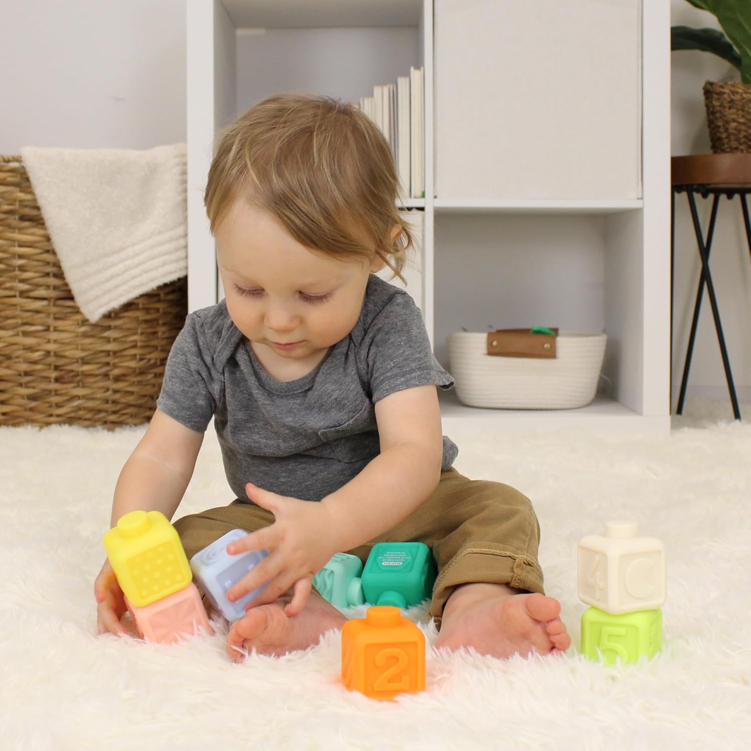 Infantino Squeeze & Stack Soft Baby Block Set — photo 3