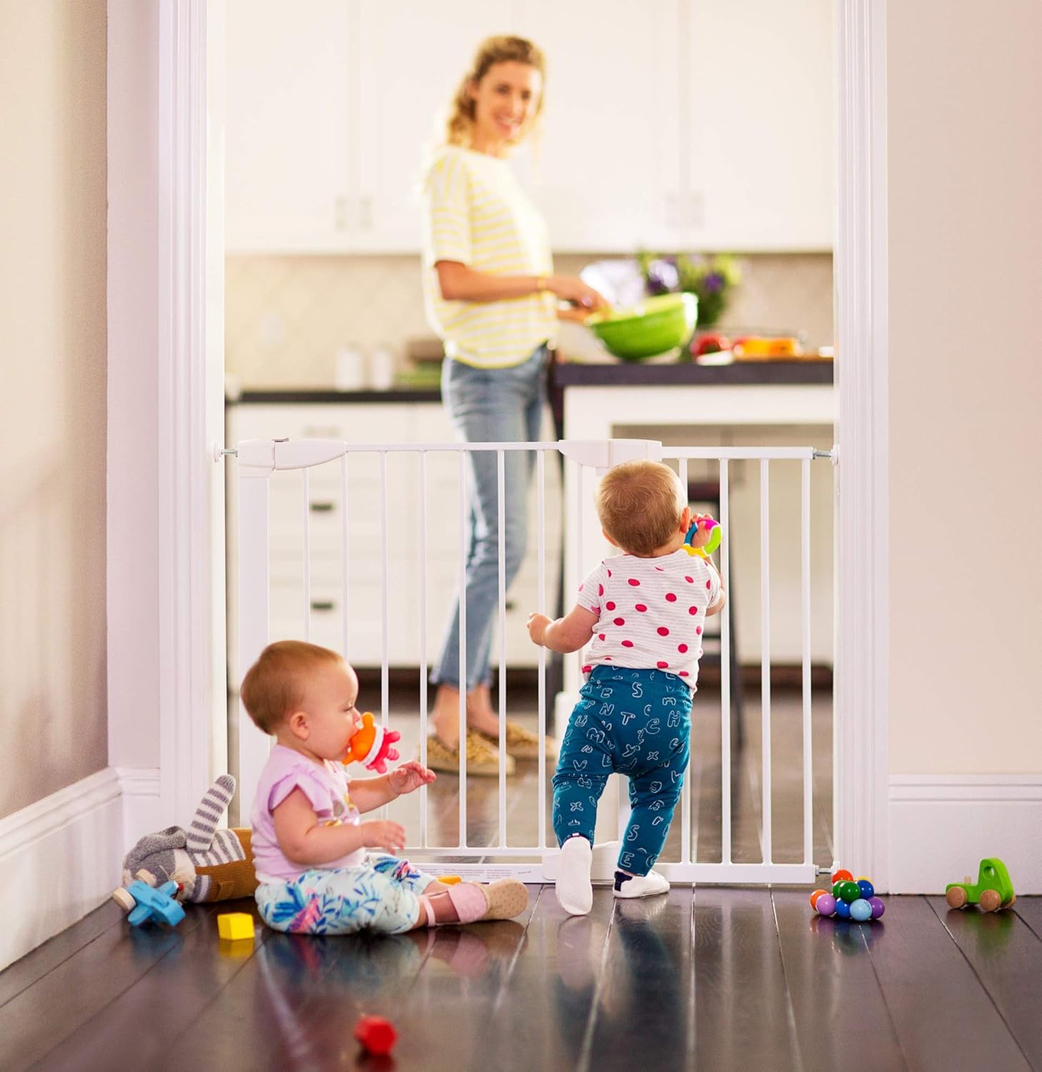 Munchkin Lindam 14cm Baby Pressure Fit Safety Stair Gate | White — photo 4