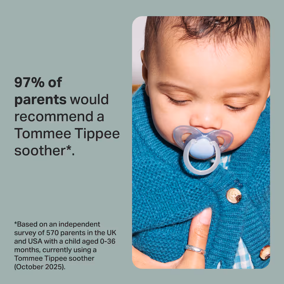 Tommee Tippee Night Time Soothers, 0-6m, Pack of 2 — photo 2