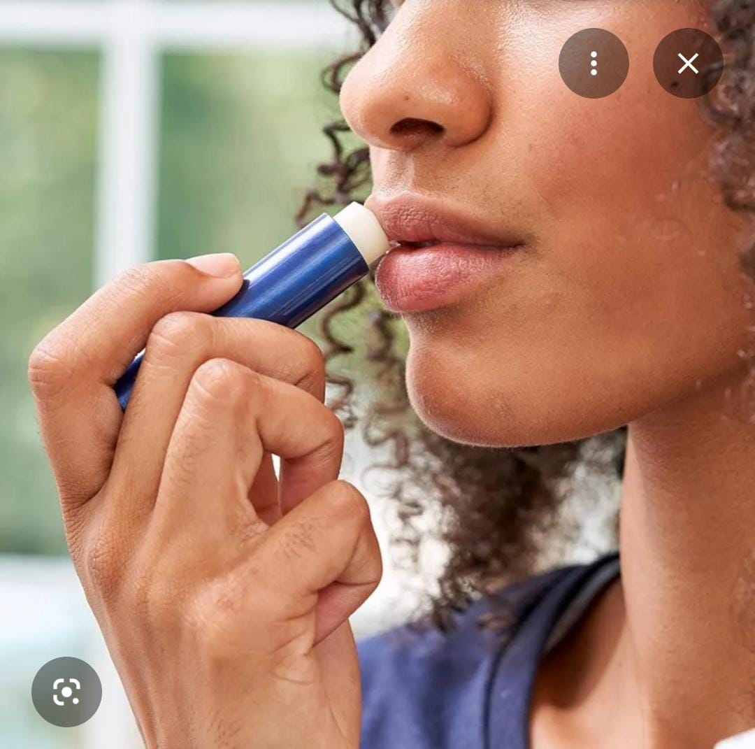 Aquaphor Lip Repair Stick + Sunscreen (SPF 30). — photo 2
